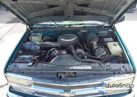 1995 Chevrolet Gmt-400 K2500 из США, поврежденный, VIN 1GCFK29KXSE109690